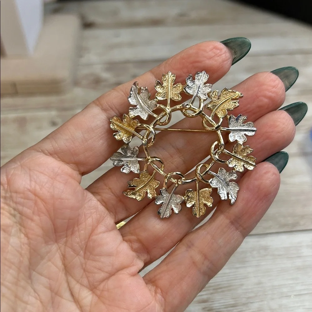 1968 Sarah Coventry Gold and Silver Leaf Brooch